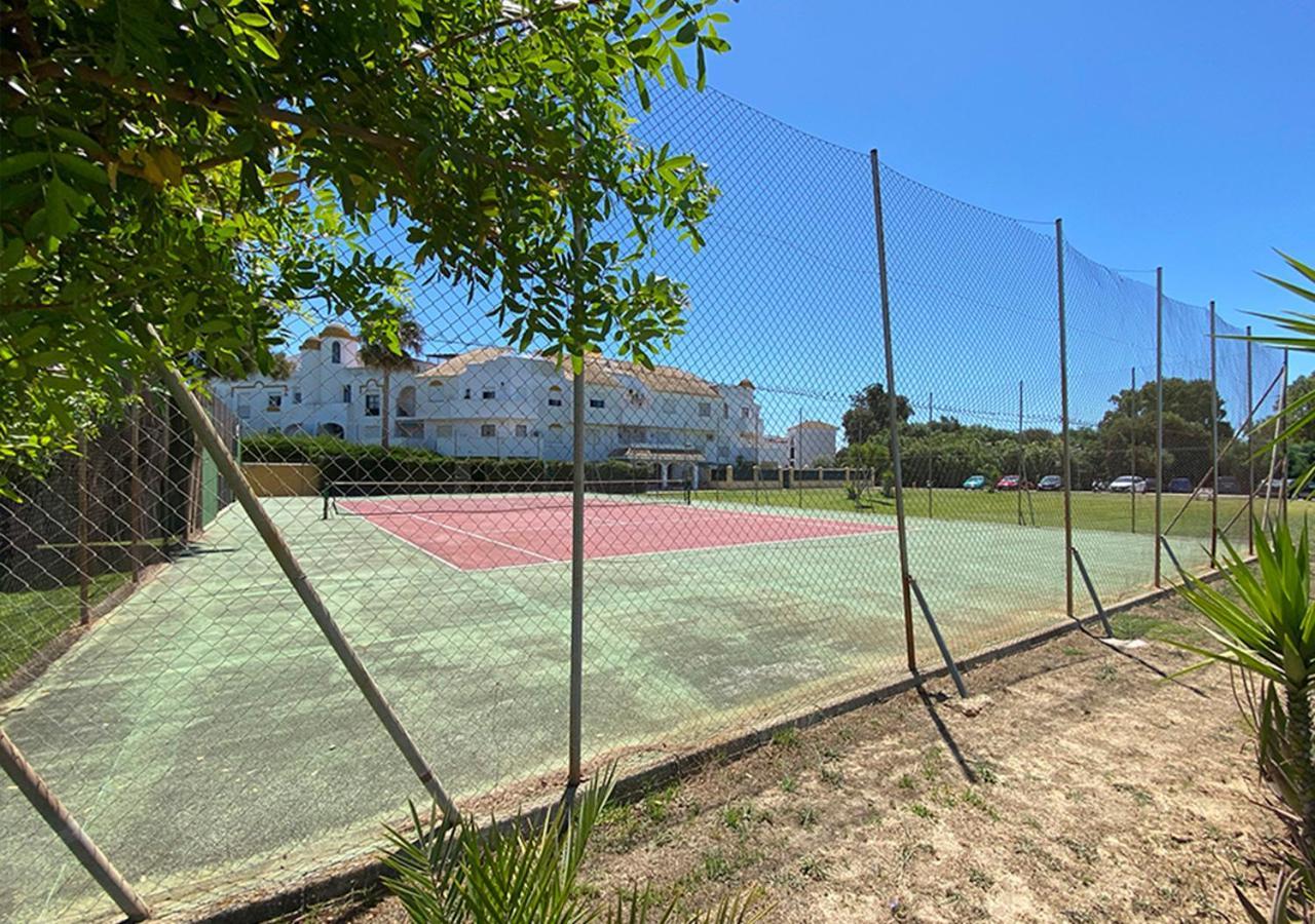 Apartamento En Apartaclub La Barrosa Chiclana de la Frontera Εξωτερικό φωτογραφία